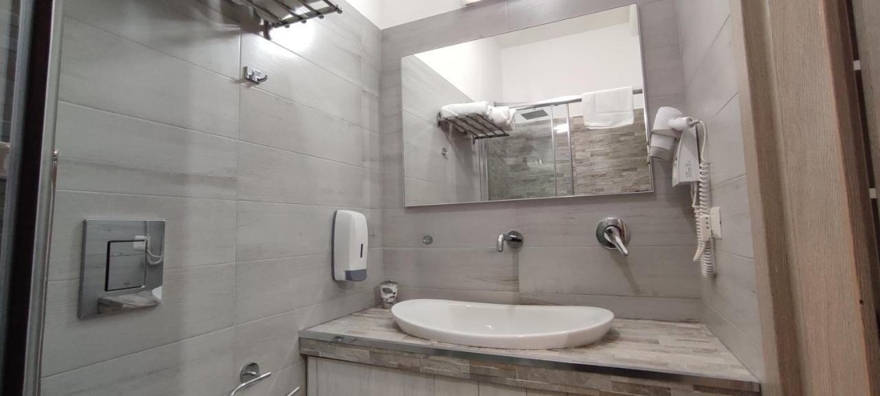 Nitto House Hotell Bari Eksteriør bilde